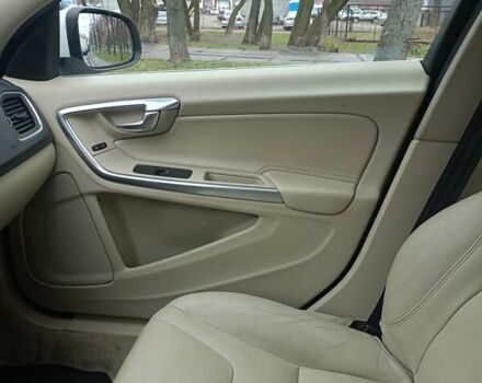 Белый Вольво С60, объемом двигателя 1.98 л и пробегом 146 тыс. км за 10500 $, фото 18 на Automoto.ua