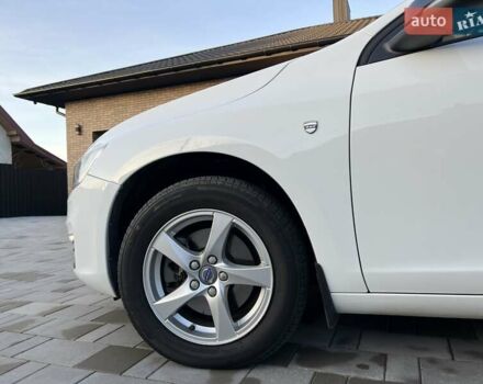 Білий Вольво С60, об'ємом двигуна 2 л та пробігом 190 тис. км за 13990 $, фото 25 на Automoto.ua