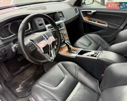 Белый Вольво С60, объемом двигателя 2.52 л и пробегом 118 тыс. км за 8900 $, фото 10 на Automoto.ua