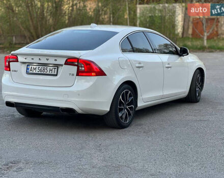 Белый Вольво С60, объемом двигателя 1.97 л и пробегом 246 тыс. км за 12350 $, фото 8 на Automoto.ua