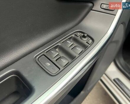 Белый Вольво С60, объемом двигателя 1.98 л и пробегом 215 тыс. км за 14490 $, фото 15 на Automoto.ua