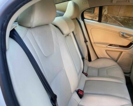 Белый Вольво С60, объемом двигателя 2 л и пробегом 80 тыс. км за 7500 $, фото 15 на Automoto.ua