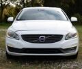 Белый Вольво С60, объемом двигателя 2 л и пробегом 74 тыс. км за 1500 $, фото 1 на Automoto.ua