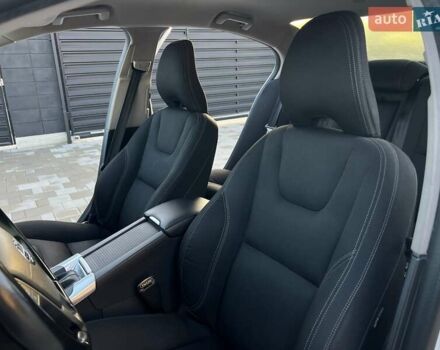 Білий Вольво С60, об'ємом двигуна 2 л та пробігом 190 тис. км за 13990 $, фото 52 на Automoto.ua