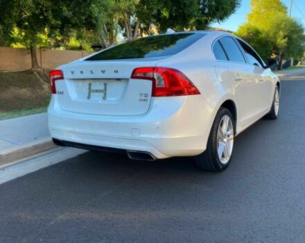 Белый Вольво С60, объемом двигателя 2 л и пробегом 80 тыс. км за 7500 $, фото 6 на Automoto.ua