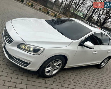 Белый Вольво С60, объемом двигателя 1.97 л и пробегом 178 тыс. км за 14300 $, фото 10 на Automoto.ua
