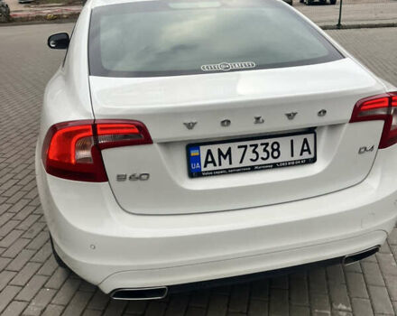 Белый Вольво С60, объемом двигателя 1.97 л и пробегом 178 тыс. км за 14300 $, фото 8 на Automoto.ua