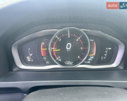 Белый Вольво С60, объемом двигателя 1.97 л и пробегом 178 тыс. км за 14300 $, фото 1 на Automoto.ua