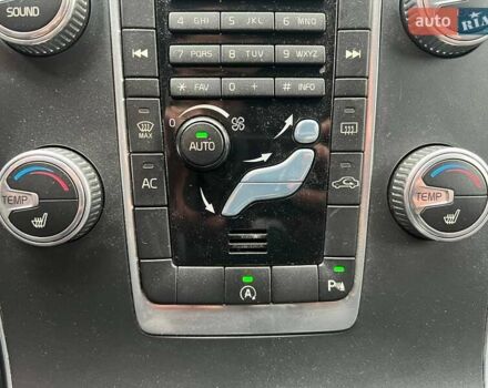 Белый Вольво С60, объемом двигателя 1.98 л и пробегом 215 тыс. км за 12690 $, фото 26 на Automoto.ua