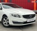 Белый Вольво С60, объемом двигателя 1.98 л и пробегом 215 тыс. км за 12690 $, фото 1 на Automoto.ua