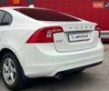 Белый Вольво С60, объемом двигателя 1.98 л и пробегом 215 тыс. км за 14490 $, фото 5 на Automoto.ua