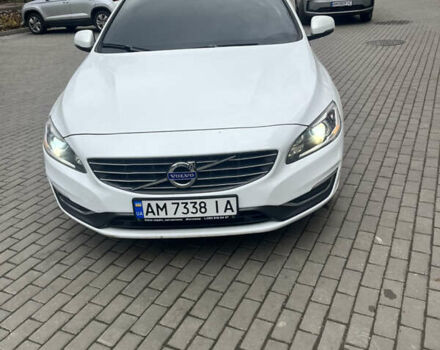 Белый Вольво С60, объемом двигателя 1.97 л и пробегом 178 тыс. км за 14300 $, фото 7 на Automoto.ua