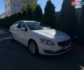 Белый Вольво С60, объемом двигателя 2.5 л и пробегом 247 тыс. км за 9900 $, фото 1 на Automoto.ua