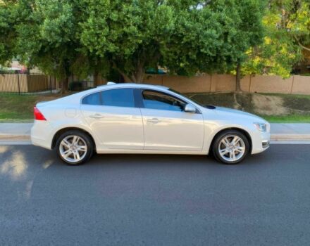 Белый Вольво С60, объемом двигателя 2 л и пробегом 80 тыс. км за 7500 $, фото 7 на Automoto.ua