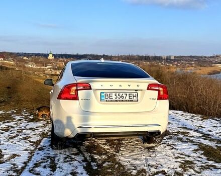 Білий Вольво С60, об'ємом двигуна 2 л та пробігом 32 тис. км за 17000 $, фото 1 на Automoto.ua