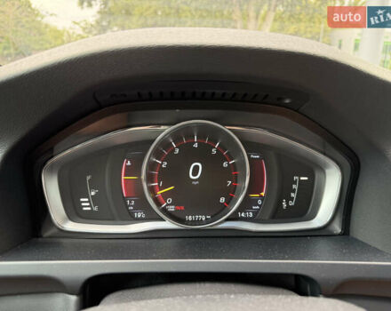 Белый Вольво С60, объемом двигателя 2.95 л и пробегом 162 тыс. км за 14900 $, фото 6 на Automoto.ua