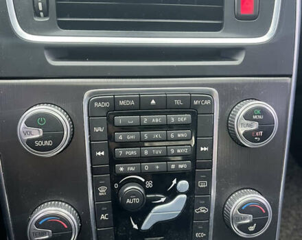 Белый Вольво С60, объемом двигателя 1.97 л и пробегом 178 тыс. км за 14300 $, фото 2 на Automoto.ua