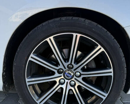 Белый Вольво С60, объемом двигателя 1.97 л и пробегом 176 тыс. км за 13500 $, фото 8 на Automoto.ua