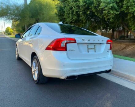 Белый Вольво С60, объемом двигателя 2 л и пробегом 80 тыс. км за 7500 $, фото 4 на Automoto.ua