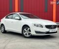 Белый Вольво С60, объемом двигателя 1.98 л и пробегом 215 тыс. км за 12690 $, фото 1 на Automoto.ua