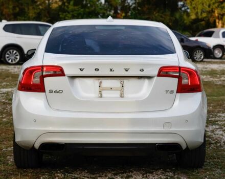 Белый Вольво С60, объемом двигателя 2 л и пробегом 74 тыс. км за 1500 $, фото 5 на Automoto.ua