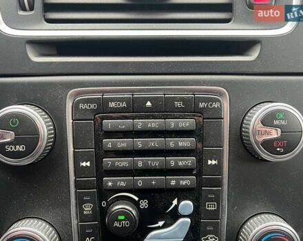 Белый Вольво С60, объемом двигателя 1.98 л и пробегом 215 тыс. км за 12690 $, фото 25 на Automoto.ua