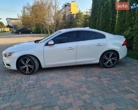 Белый Вольво С60, объемом двигателя 1.97 л и пробегом 209 тыс. км за 13300 $, фото 6 на Automoto.ua