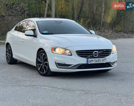 Белый Вольво С60, объемом двигателя 1.97 л и пробегом 246 тыс. км за 12350 $, фото 2 на Automoto.ua