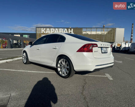 Вольво С60 2016 в Киеве на Automoto.ua Белый Вольво С60, объемом двигателя 1.97 л и пробегом 156 тыс. км за 14500 $, фото 3 на Automoto.ua