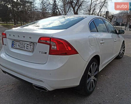Белый Вольво С60, объемом двигателя 1.97 л и пробегом 123 тыс. км за 15600 $, фото 9 на Automoto.ua