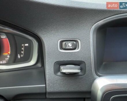 Белый Вольво С60, объемом двигателя 1.97 л и пробегом 158 тыс. км за 15500 $, фото 24 на Automoto.ua