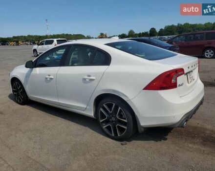 Белый Вольво С60, объемом двигателя 2 л и пробегом 56 тыс. км за 3000 $, фото 1 на Automoto.ua