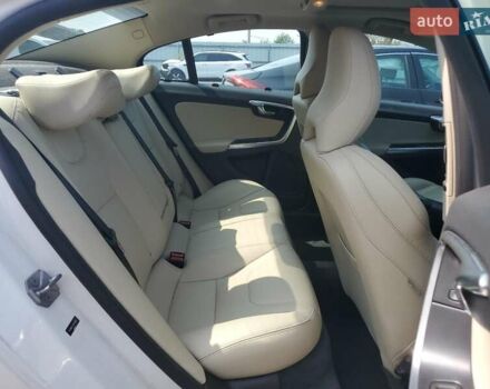 Белый Вольво С60, объемом двигателя 2 л и пробегом 56 тыс. км за 3000 $, фото 9 на Automoto.ua