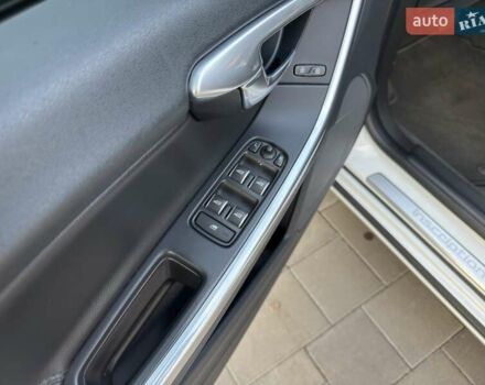 Белый Вольво С60, объемом двигателя 1.97 л и пробегом 158 тыс. км за 15500 $, фото 15 на Automoto.ua