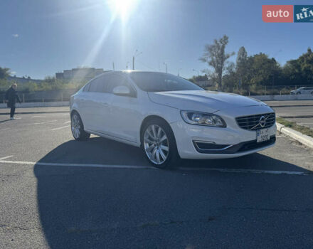 Вольво С60 2016 в Киеве на Automoto.ua Белый Вольво С60, объемом двигателя 1.97 л и пробегом 156 тыс. км за 14500 $, фото 11 на Automoto.ua