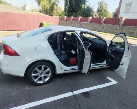 Білий Вольво С60, об'ємом двигуна 2 л та пробігом 133 тис. км за 11500 $, фото 5 на Automoto.ua