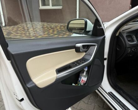 Белый Вольво С60, объемом двигателя 2 л и пробегом 211 тыс. км за 12100 $, фото 12 на Automoto.ua