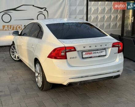 Белый Вольво С60, объемом двигателя 1.97 л и пробегом 158 тыс. км за 15500 $, фото 1 на Automoto.ua