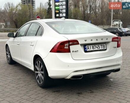 Белый Вольво С60, объемом двигателя 2 л и пробегом 156 тыс. км за 14500 $, фото 7 на Automoto.ua