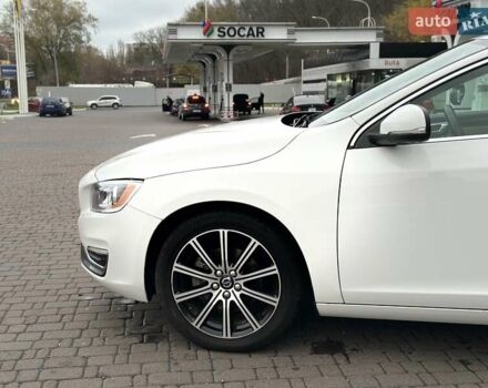 Белый Вольво С60, объемом двигателя 2 л и пробегом 156 тыс. км за 14500 $, фото 9 на Automoto.ua