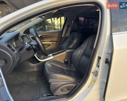 Белый Вольво С60, объемом двигателя 1.97 л и пробегом 158 тыс. км за 15500 $, фото 16 на Automoto.ua