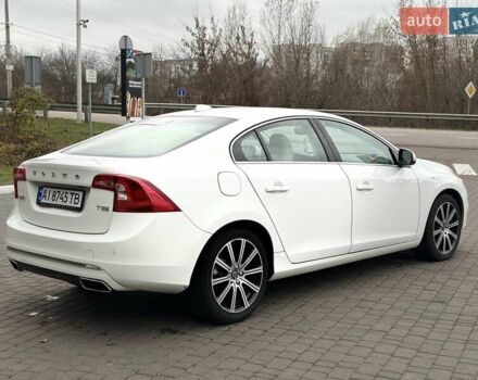 Белый Вольво С60, объемом двигателя 2 л и пробегом 156 тыс. км за 14500 $, фото 4 на Automoto.ua