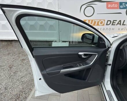 Белый Вольво С60, объемом двигателя 1.97 л и пробегом 158 тыс. км за 15500 $, фото 13 на Automoto.ua