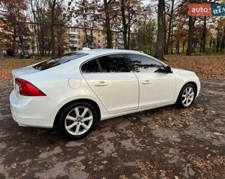 Белый Вольво С60, объемом двигателя 2 л и пробегом 180 тыс. км за 16999 $, фото 7 на Automoto.ua