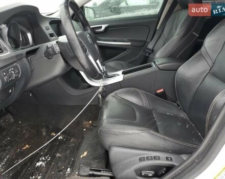 Белый Вольво С60, объемом двигателя 2 л и пробегом 91 тыс. км за 6800 $, фото 6 на Automoto.ua