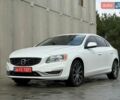 Белый Вольво С60, объемом двигателя 2 л и пробегом 233 тыс. км за 13500 $, фото 3 на Automoto.ua