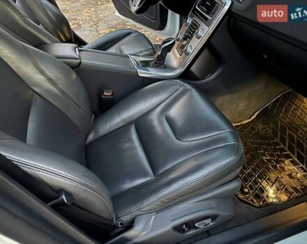 Белый Вольво С60, объемом двигателя 2 л и пробегом 180 тыс. км за 16999 $, фото 21 на Automoto.ua