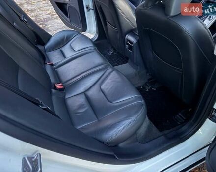 Белый Вольво С60, объемом двигателя 2 л и пробегом 180 тыс. км за 16999 $, фото 27 на Automoto.ua