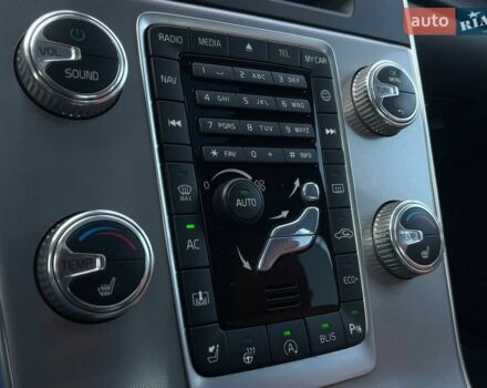 Білий Вольво С60, об'ємом двигуна 1.97 л та пробігом 73 тис. км за 15990 $, фото 26 на Automoto.ua