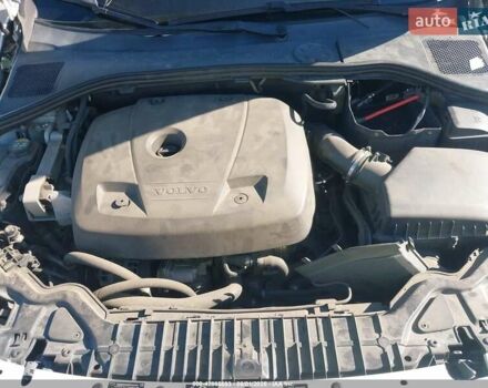 Белый Вольво С60, объемом двигателя 2 л и пробегом 147 тыс. км за 8400 $, фото 10 на Automoto.ua